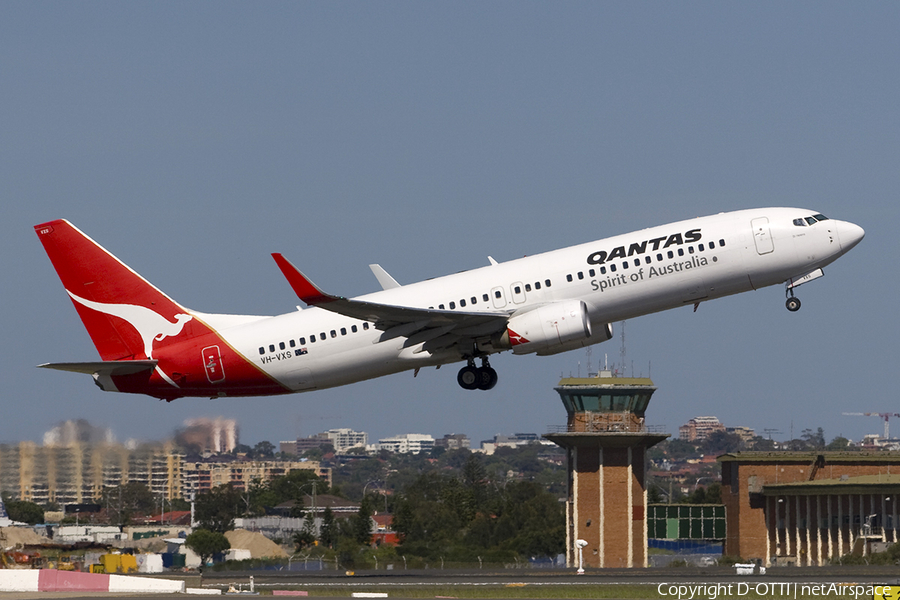 Qantas Boeing 737-838 (VH-VXS) | Photo 282789