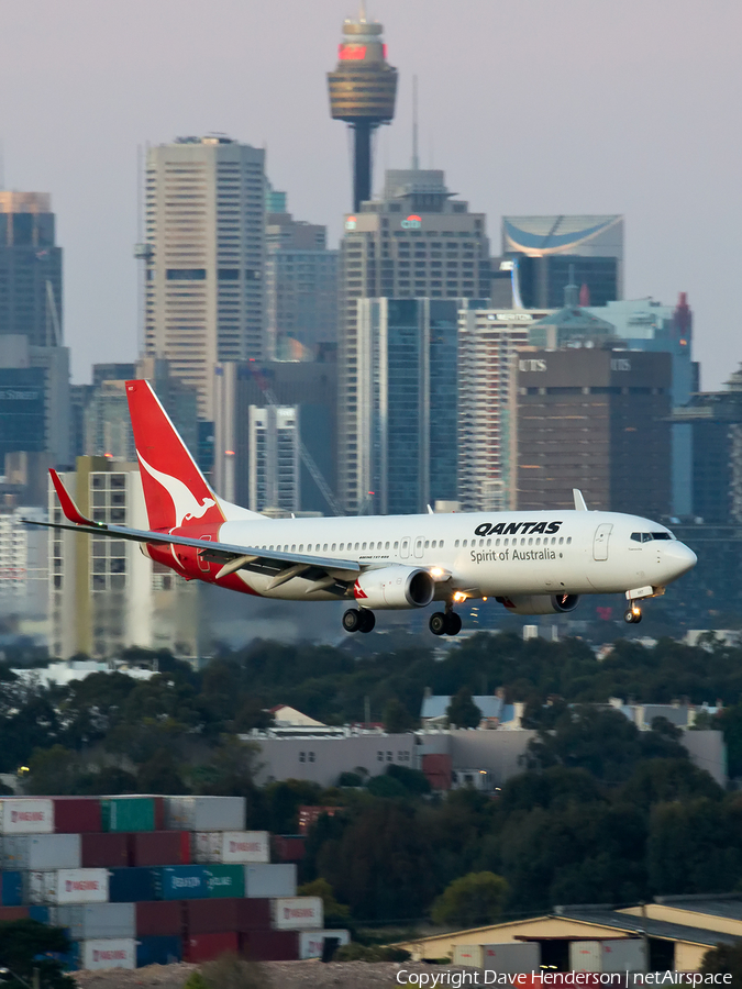 Qantas Boeing 737-838 (VH-VXT) | Photo 57639