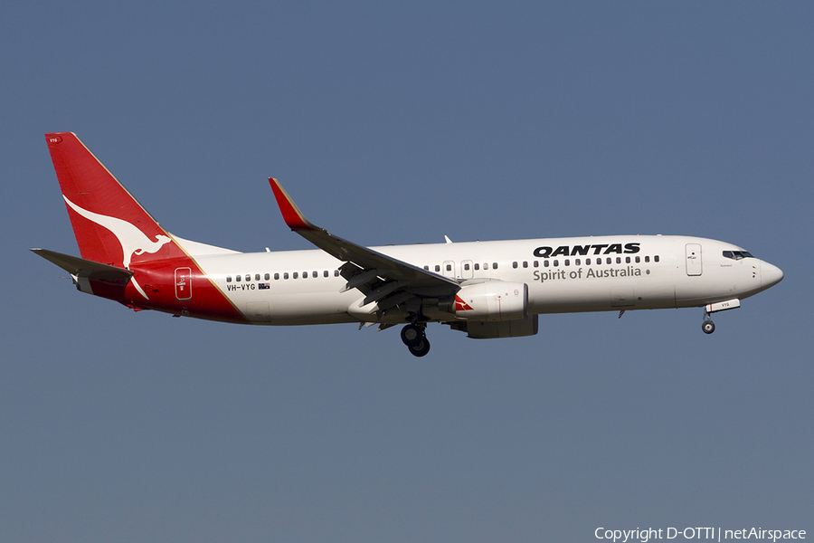 Qantas Boeing 737-838 (VH-VYG) | Photo 283868