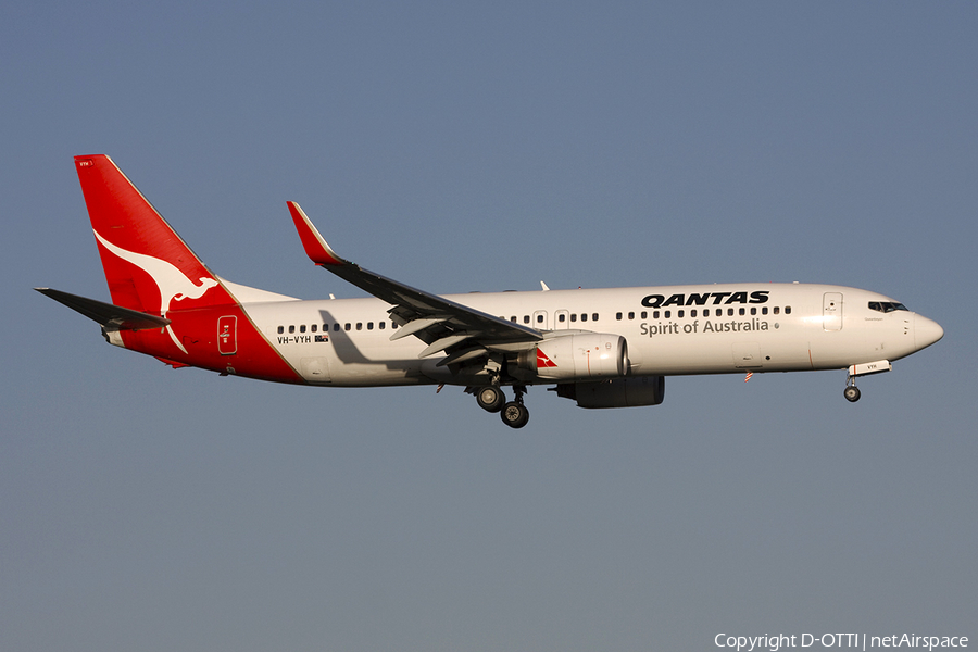 Qantas Boeing 737-838 (VH-VYH) | Photo 283890