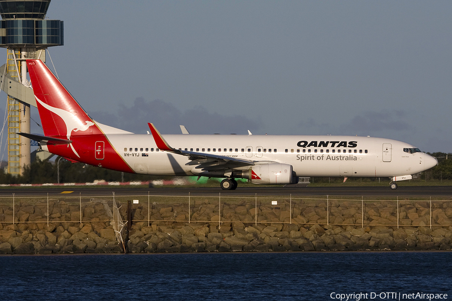 Qantas Boeing 737-838 (VH-VYJ) | Photo 280550