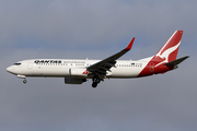 Qantas Boeing 737-838 (VH-VZA) at  Melbourne, Australia