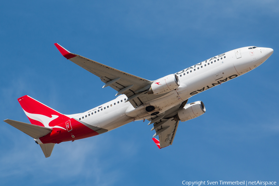 Qantas Boeing 737-838 (VH-VZL) | Photo 285785