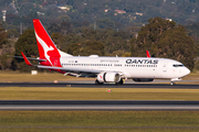 Qantas Boeing 737-838 (VH-VZL) at  Perth, Australia