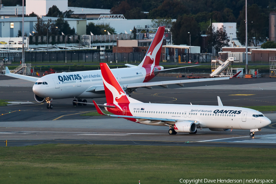 Qantas Boeing 737-838 (VH-VZL) | Photo 57642