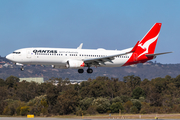 Qantas Boeing 737-838 (VH-VZP) at  Perth, Australia