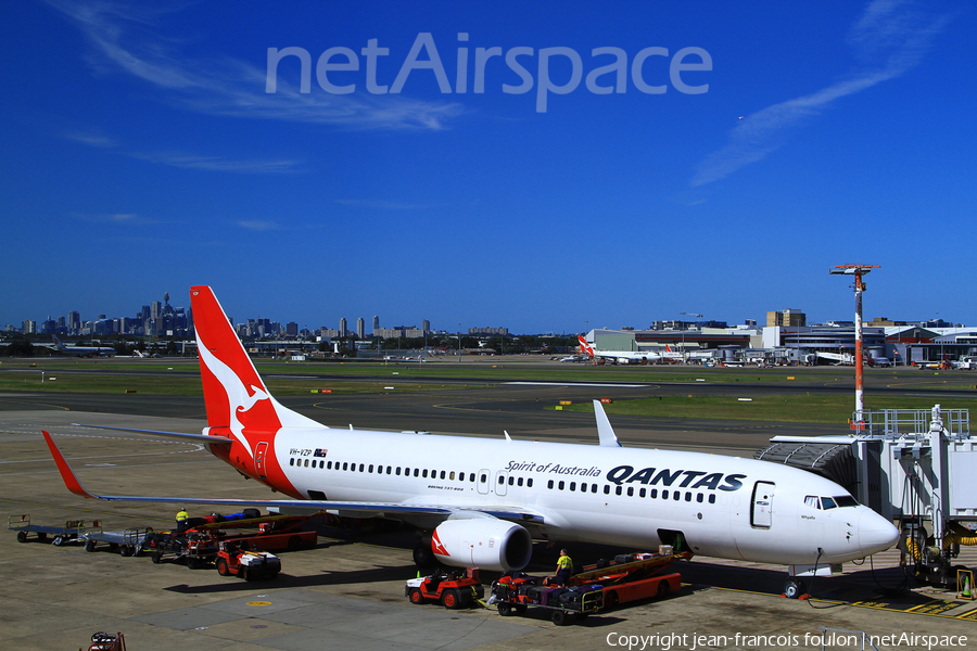 Qantas Boeing 737-838 (VH-VZP) | Photo 54643