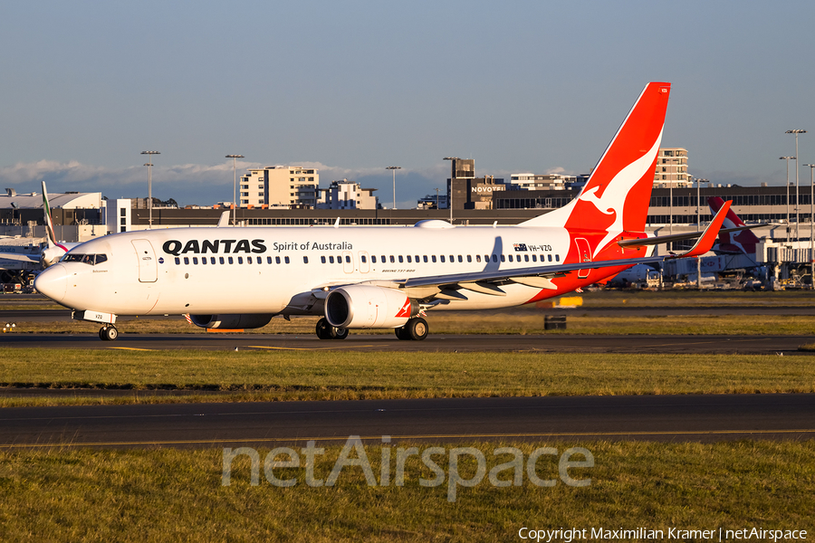 Qantas Boeing 737-838 (VH-VZQ) | Photo 391465