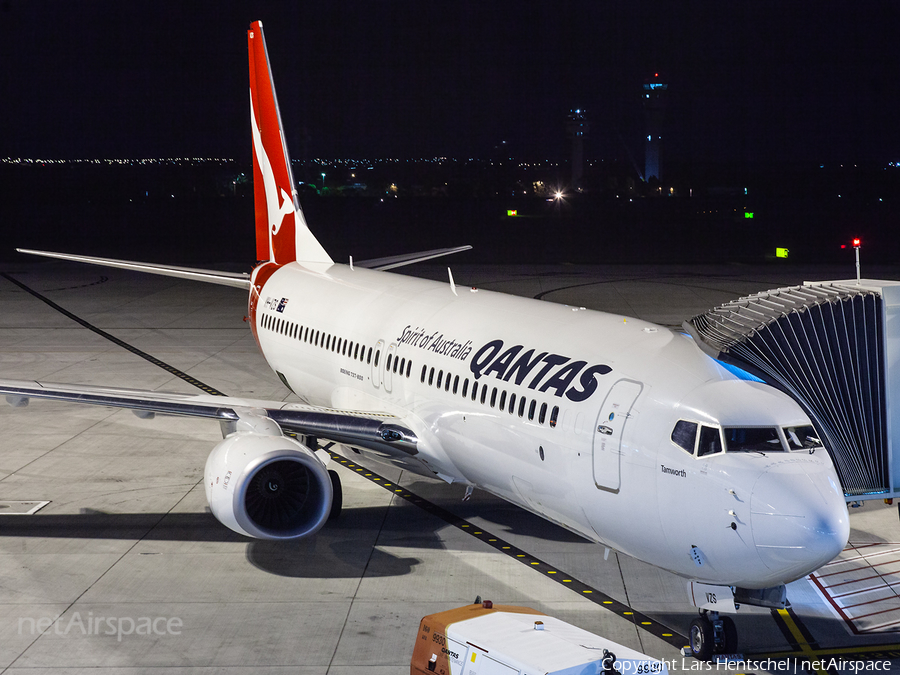 Qantas Boeing 737-838 (VH-VZS) | Photo 448364