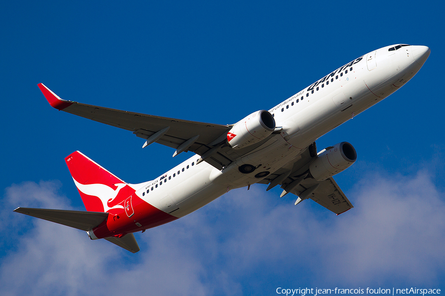 Qantas Boeing 737-838 (VH-VZX) | Photo 107638