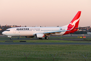 Qantas Boeing 737-838 (VH-VZX) at  Sydney - Kingsford Smith International, Australia