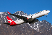 Qantas Boeing 737-838 (VH-VZZ) at  Queenstown, New Zealand