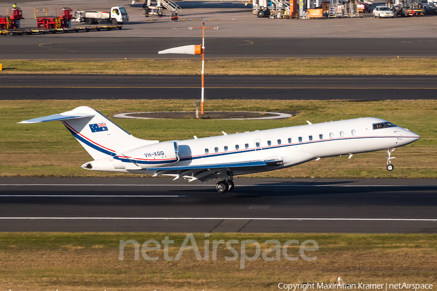 (Private) Bombardier BD-700-1A10 Global Express XRS (VH-XGQ) | Photo 389848