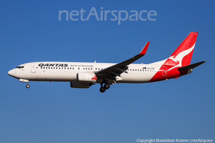 Qantas Boeing 737-838 (VH-XZD) | Photo 390576