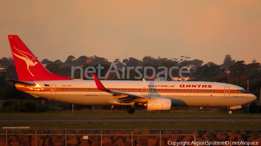 Qantas Boeing 737-838 (VH-XZP) | Photo 140347