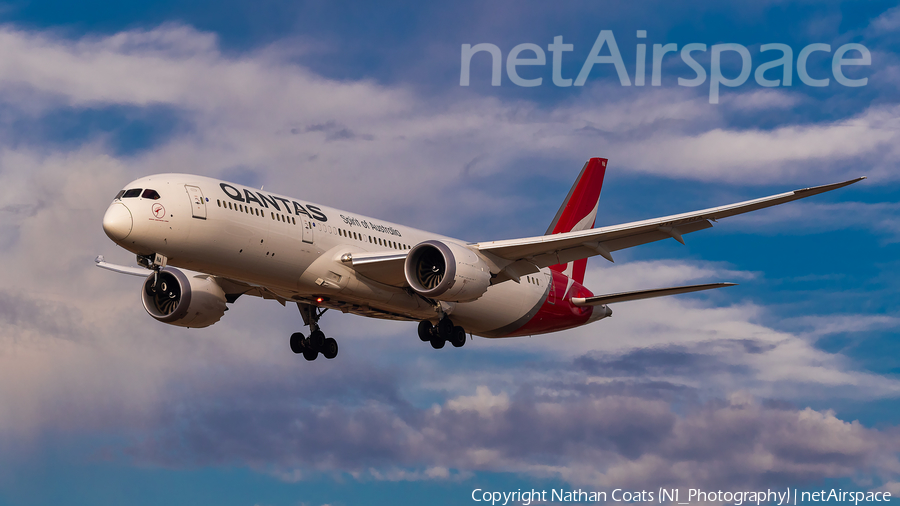 Qantas Boeing 787-9 Dreamliner (VH-ZNA) | Photo 358690