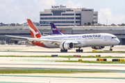Qantas Boeing 787-9 Dreamliner (VH-ZNC) at  Los Angeles - International, United States