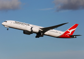Qantas Boeing 787-9 Dreamliner (VH-ZNC) at  London - Heathrow, United Kingdom