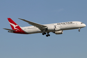 Qantas Boeing 787-9 Dreamliner (VH-ZNE) at  New York - John F. Kennedy International, United States
