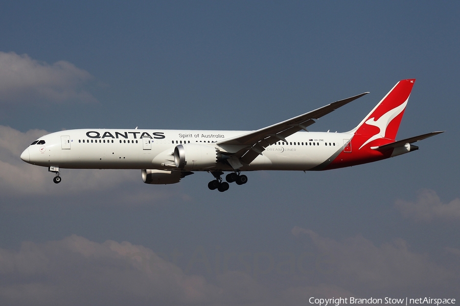 Qantas Boeing 787-9 Dreamliner (VH-ZNE) | Photo 469277