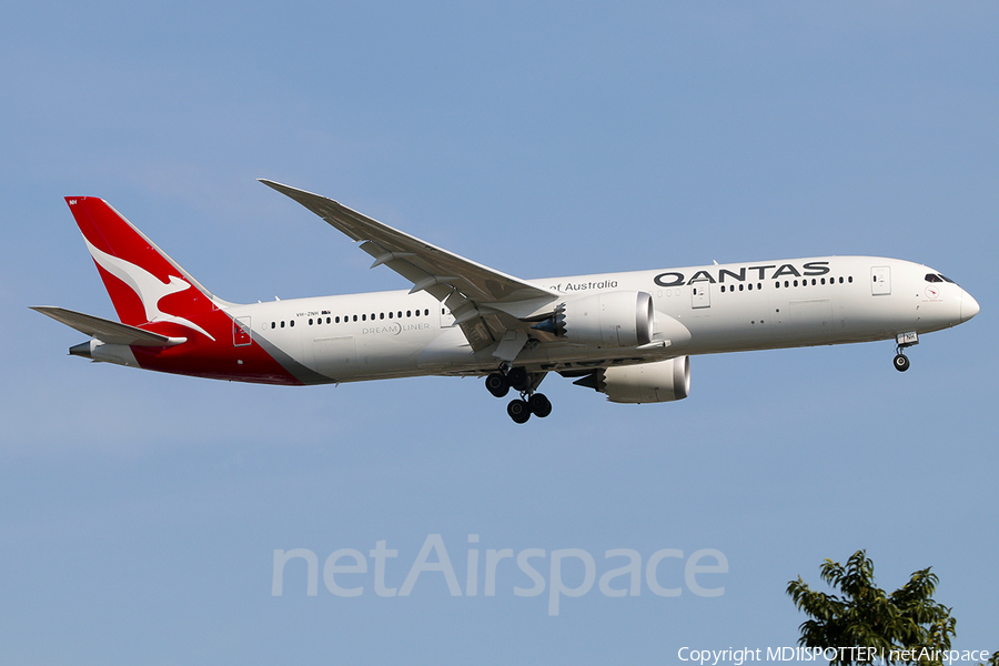 Qantas Boeing 787-9 Dreamliner (VH-ZNH) | Photo 391562