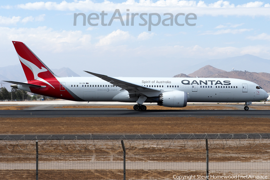 Qantas Boeing 787-9 Dreamliner (VH-ZNI) | Photo 564074