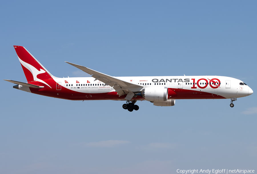 Qantas Boeing 787-9 Dreamliner (VH-ZNJ) | Photo 502578