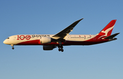 Qantas Boeing 787-9 Dreamliner (VH-ZNJ) at  Los Angeles - International, United States