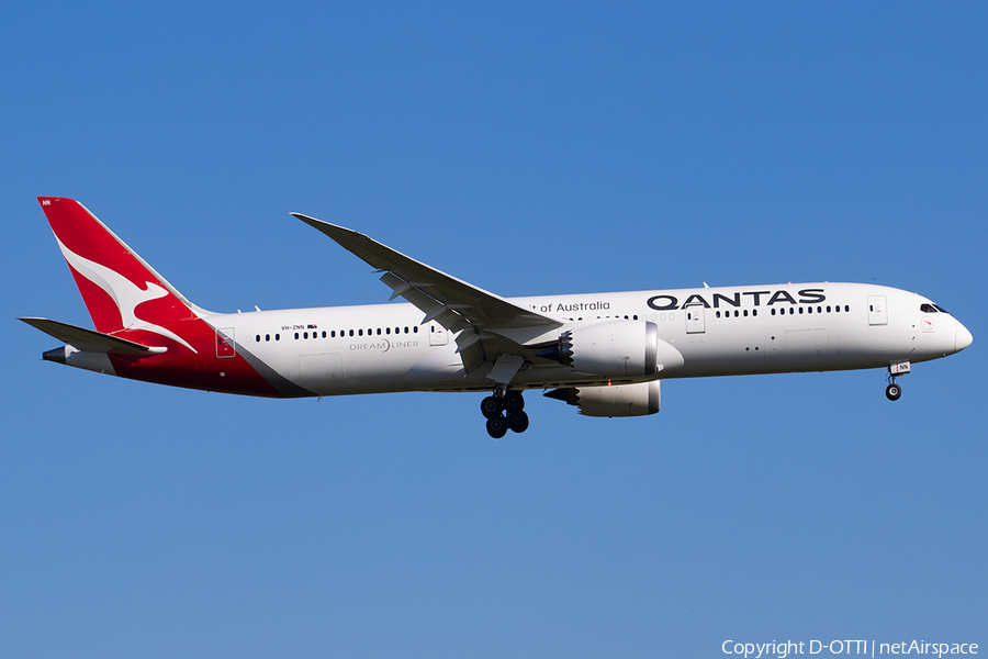 Qantas Boeing 787-9 Dreamliner (VH-ZNN) | Photo 600844
