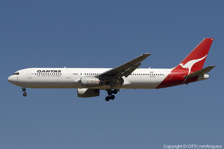 Qantas Boeing 767-336(ER) (VH-ZXD) | Photo 283683
