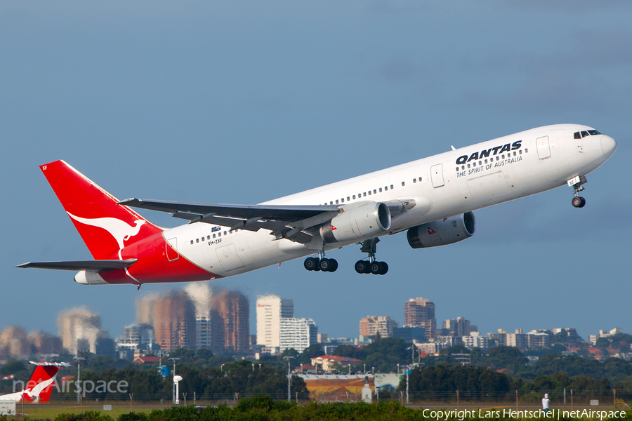 Qantas Boeing 767-338(ER) (VH-ZXF) | Photo 446713