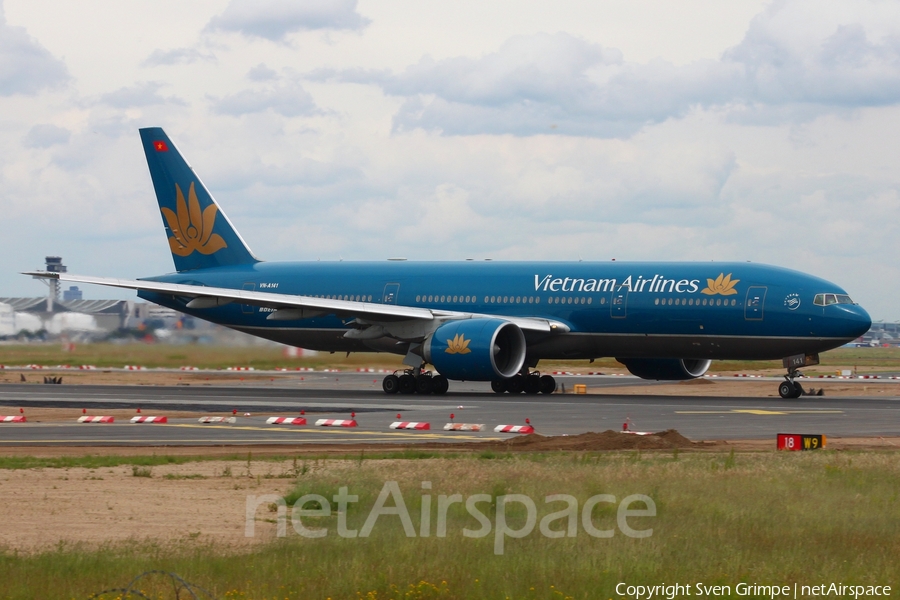 Vietnam Airlines Boeing 777-2Q8(ER) (VN-A141) | Photo 446700