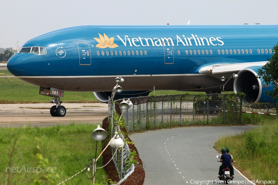 Vietnam Airlines Boeing 777-2Q8(ER) (VN-A141) | Photo 15332