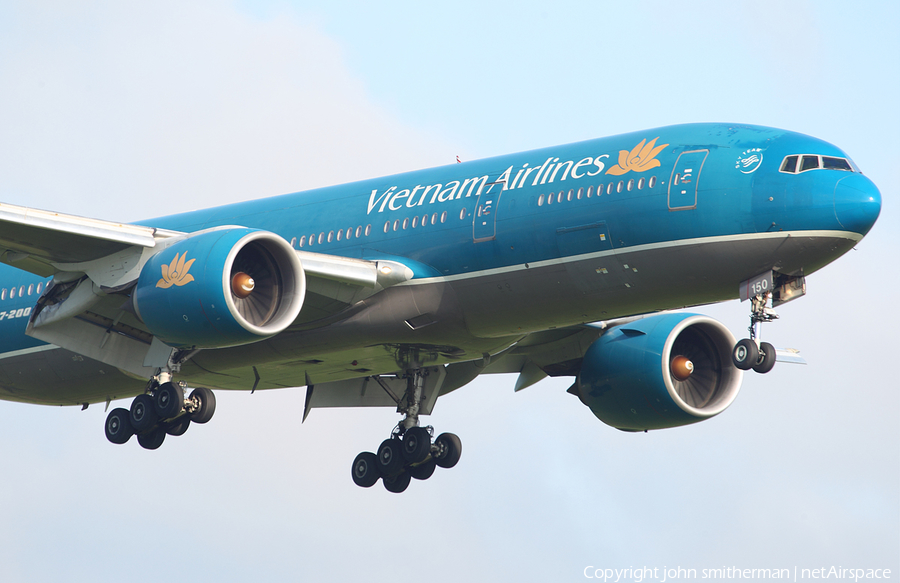 Vietnam Airlines Boeing 777-2Q8(ER) (VN-A150) | Photo 26720
