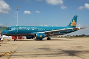 Vietnam Airlines Airbus A320-214 (VN-A301) at  Phnom Penh Pochentong - International, Cambodia