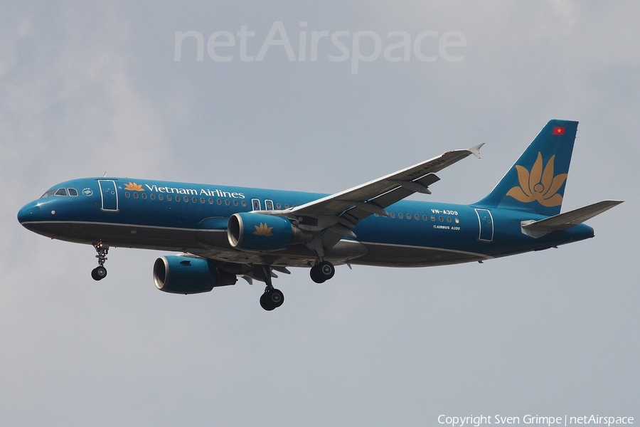 Vietnam Airlines Airbus A320-214 (VN-A309) | Photo 21058