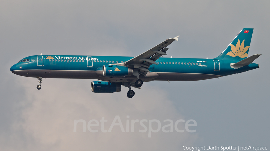 Vietnam Airlines Airbus A321-231 (VN-A323) | Photo 319888