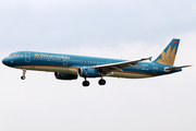 Vietnam Airlines Airbus A321-231 (VN-A323) at  Denpasar/Bali - Ngurah Rai International, Indonesia