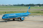 Vietnam Airlines Airbus A321-231 (VN-A323) at  Ho Chi Minh City - Tan Son Nhat, Vietnam