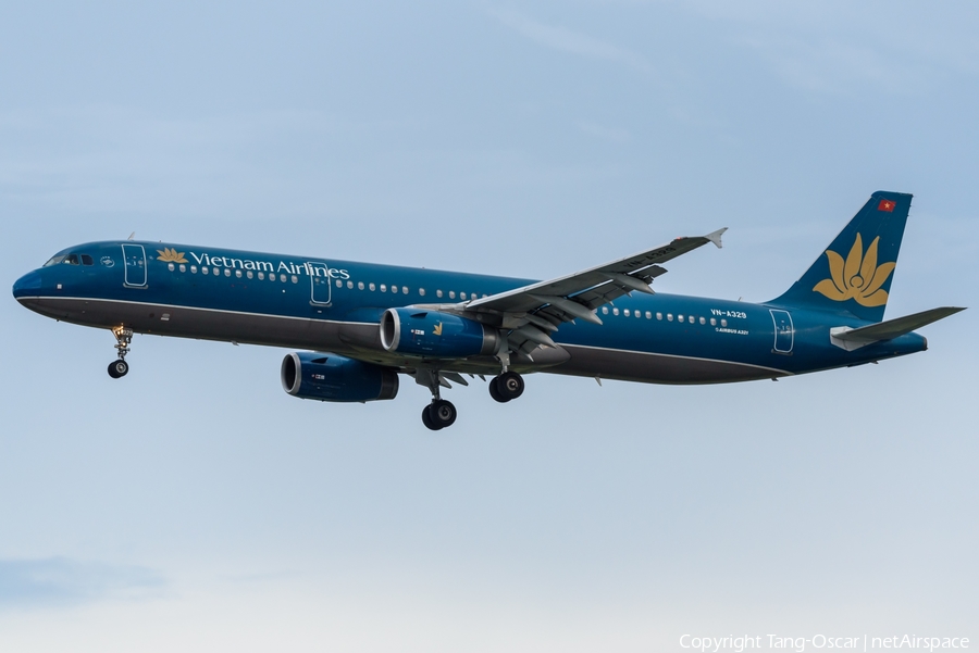 Vietnam Airlines Airbus A321-231 (VN-A329) | Photo 282661