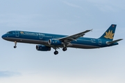 Vietnam Airlines Airbus A321-231 (VN-A329) at  Singapore - Changi, Singapore