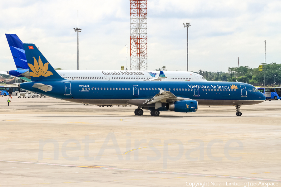 Vietnam Airlines Airbus A321-231 (VN-A339) | Photo 424172