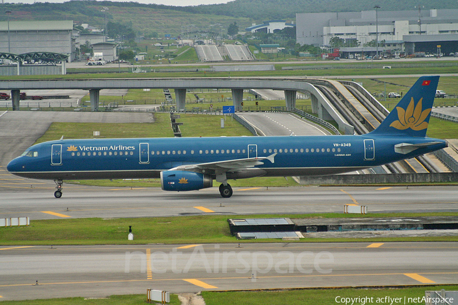 Vietnam Airlines Airbus A321-231 (VN-A349) | Photo 381524