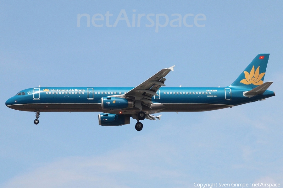 Vietnam Airlines Airbus A321-231 (VN-A360) | Photo 22663