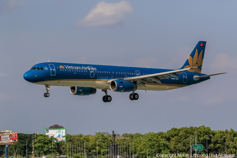 Vietnam Airlines Airbus A321-231 (VN-A363) | Photo 541811
