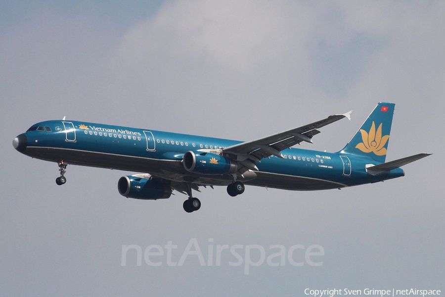 Vietnam Airlines Airbus A321-231 (VN-A366) | Photo 20287