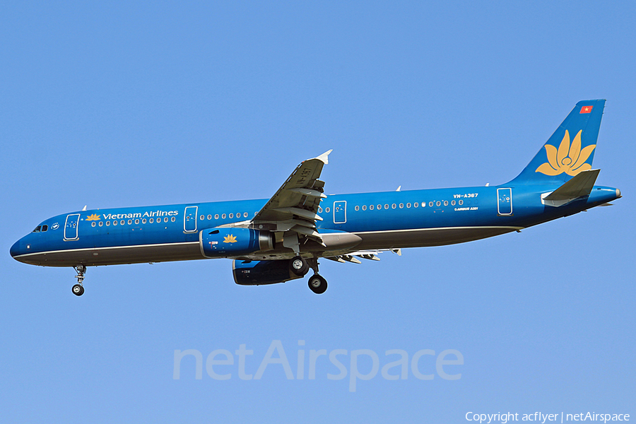 Vietnam Airlines Airbus A321-231 (VN-A367) | Photo 152239