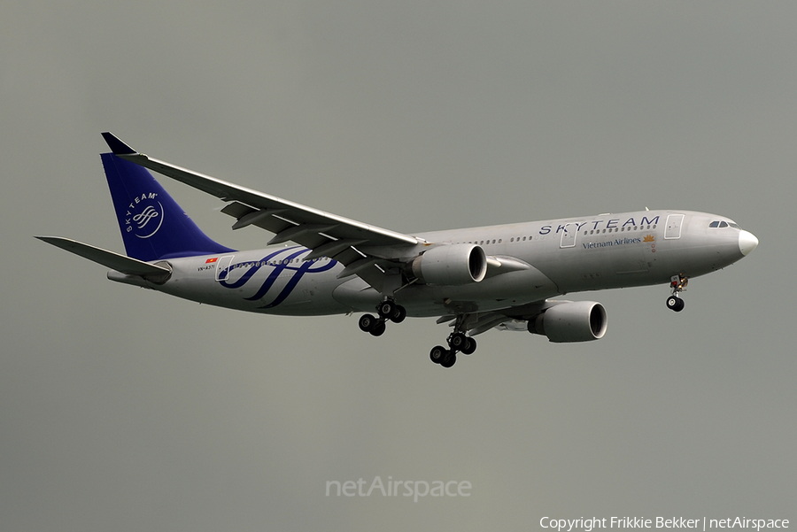 Vietnam Airlines Airbus A330-223 (VN-A371) | Photo 17861