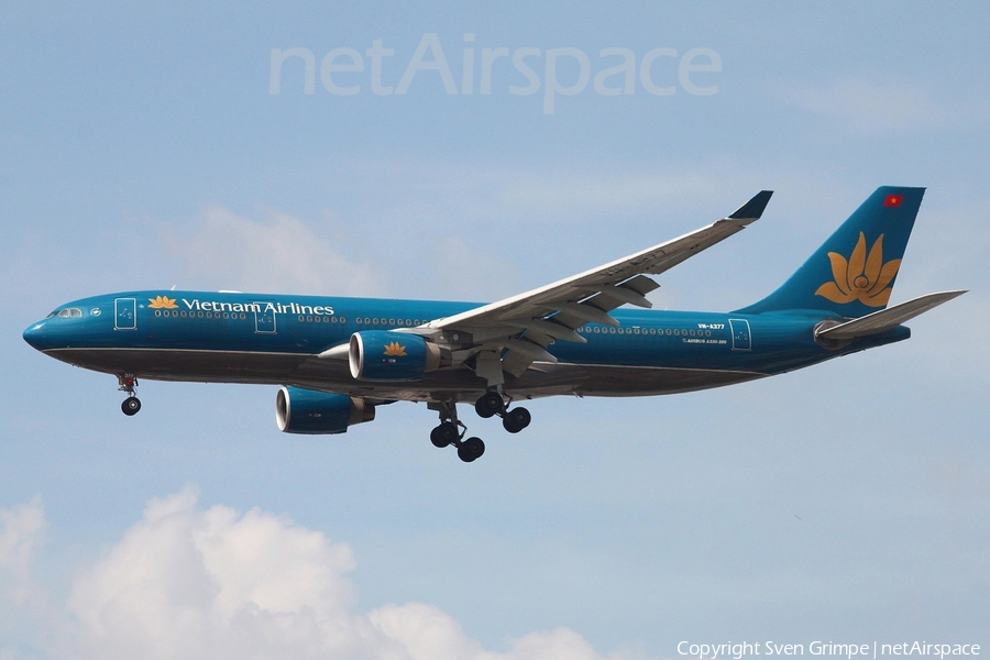 Vietnam Airlines Airbus A330-223 (VN-A377) | Photo 22429