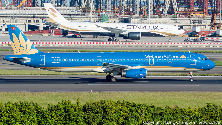 Vietnam Airlines Airbus A321-231 (VN-A396) | Photo 650073